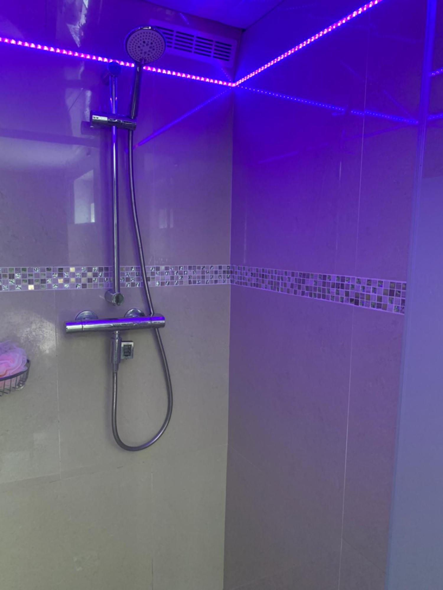 Suite Romantique Jacuzzi Gagny Esterno foto