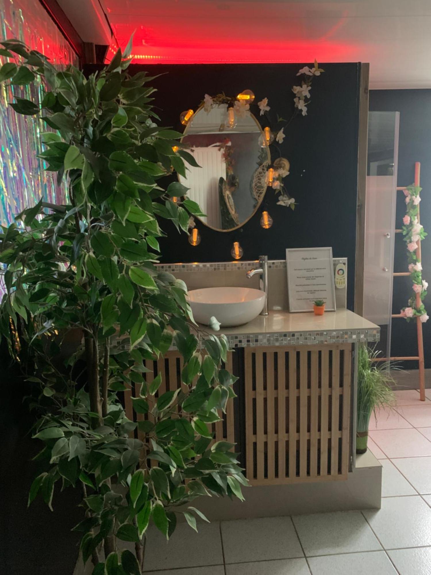 Suite Romantique Jacuzzi Gagny Esterno foto